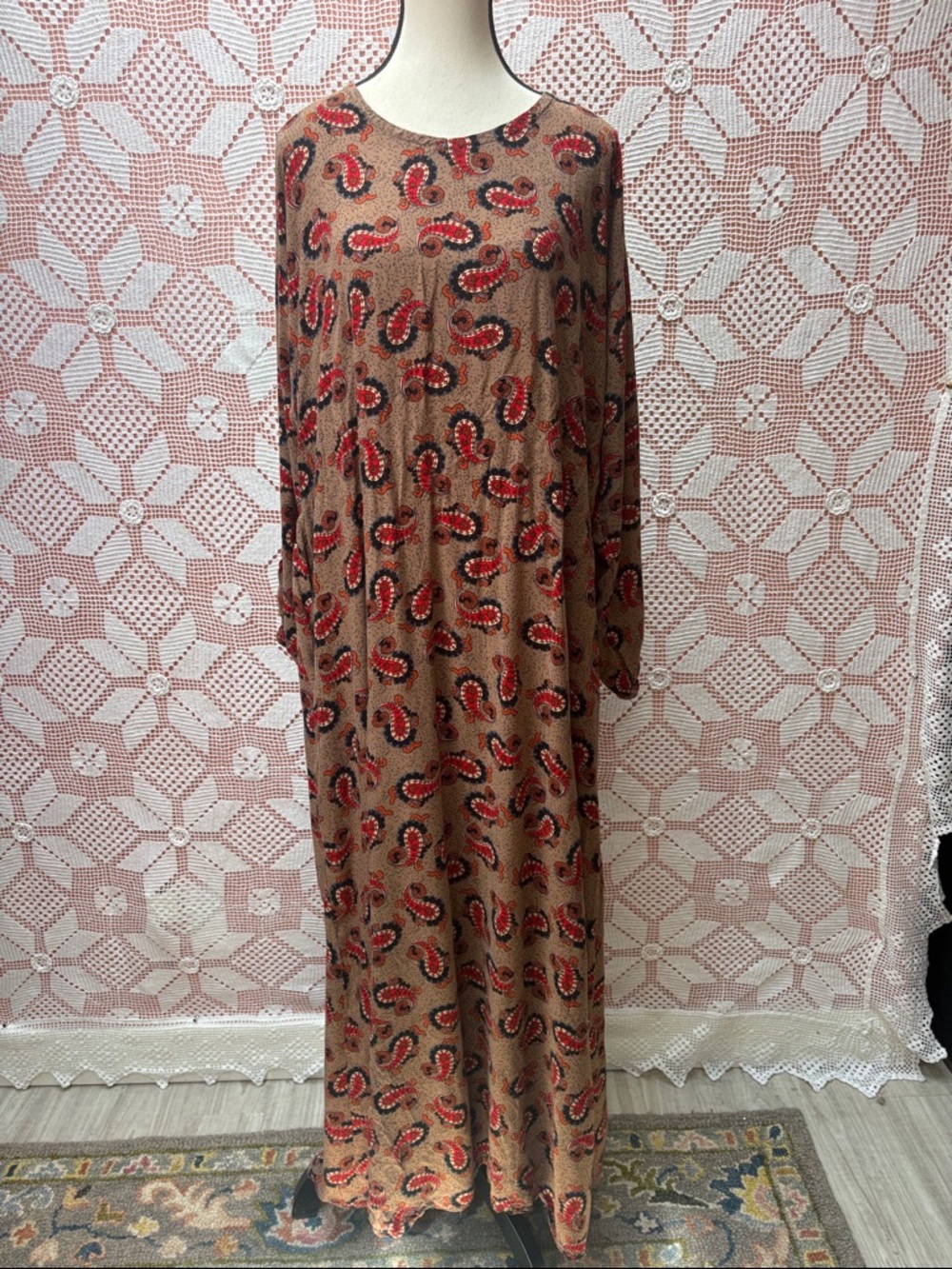 Vintage Paisley Maxi Dress Brown Red Boho Flowy One Size - Picture 9 of 10